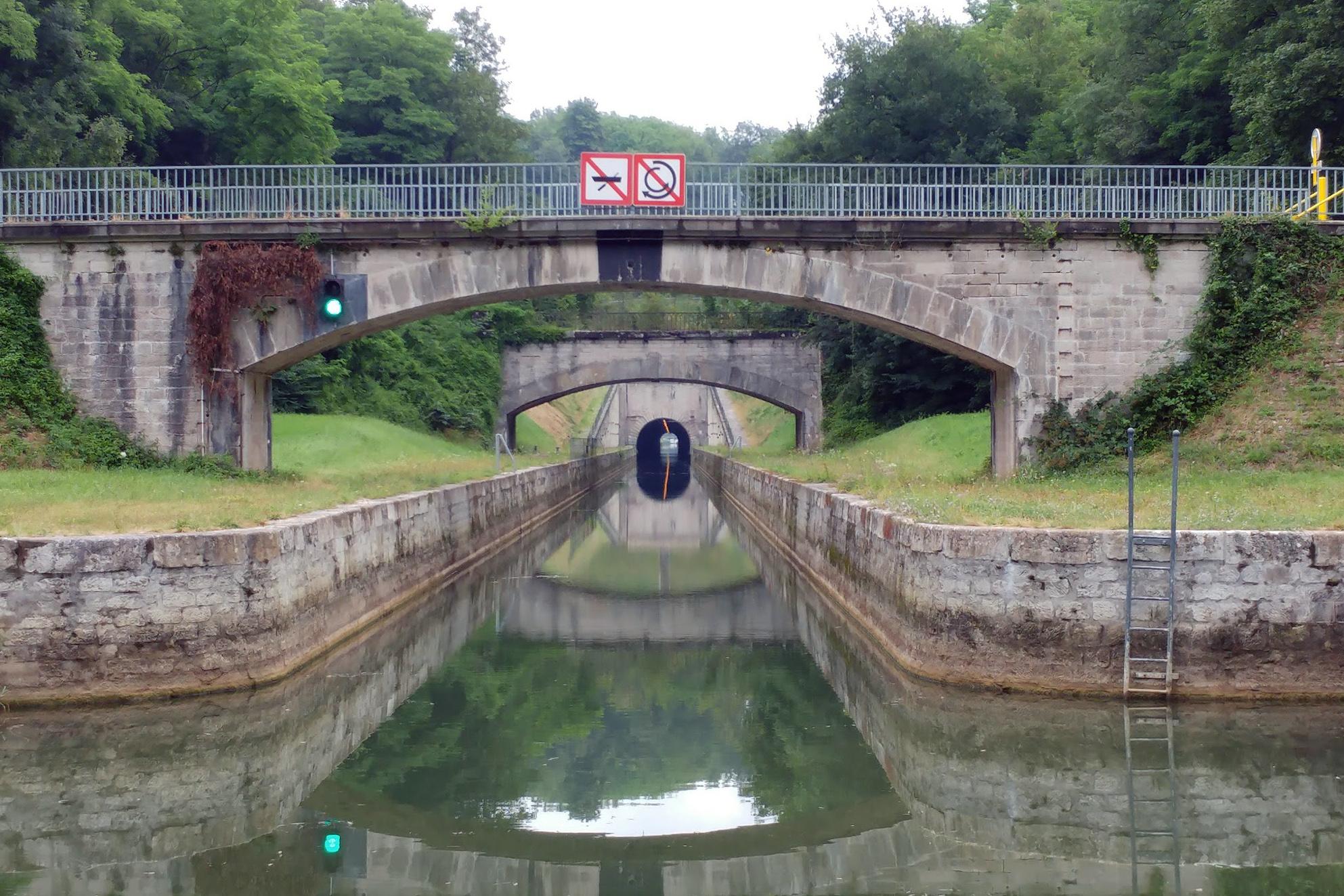 Tunnel Savoyeux